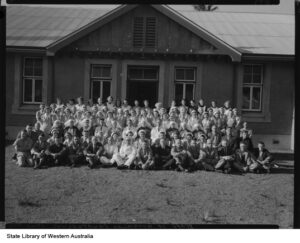 Staff at Wooroloo Sanitorium, August 1941