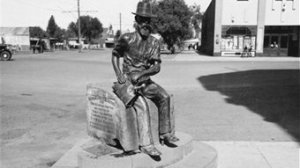 Paddy Hannans Drinking Fountain