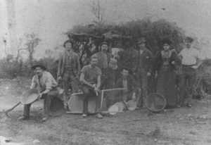 Robert and Annie Robertson on right