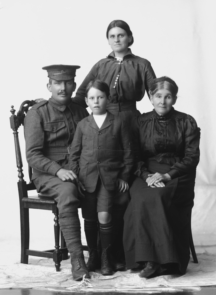 Sidney George Curtis and Family