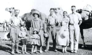 Off to Warburton - Will and Iris Wade with their children John and Carol, Harry Green, Ethel and Harry Lupton, 3 Oct 1934.