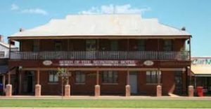 Queen of the Murchison Hotel Cue