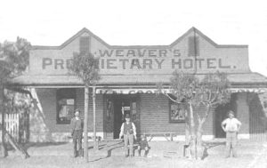 The Proprietary Hotel, Cue