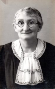 Augustus Dorothy Yuill born 1888 unsure of the year photo taken