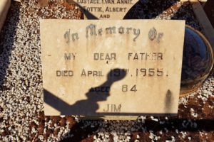 Memorial Plaque - Eustace Pike Kalgoorlie Cemetery - photo by Danelle Warnock
