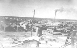ABOVE: The Wiluna Gold Mine and town, taken in the 1930s.