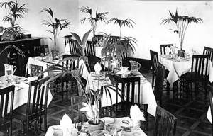 The dining room at the Commercial Hotel, Wiluna, 1934