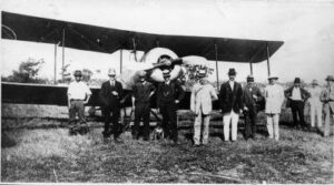 Photo -Wikipedia Kalgoorlie Aeroplane Syndicate lauching Coolgardie 1915