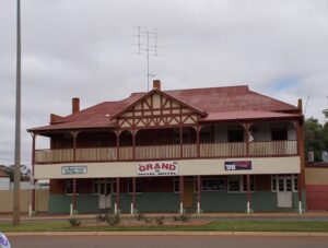 The Grand Hotel - Mt Magnet