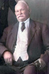 Gustav 'Gus' Schmidt