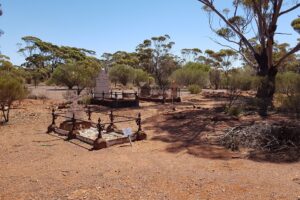 Mulline Cemetery – Photo Danelle Warnock