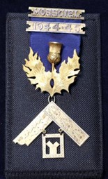 This photo is of the Mossgiel Past Master's Jewel presented to Brother F.P. Pascoe