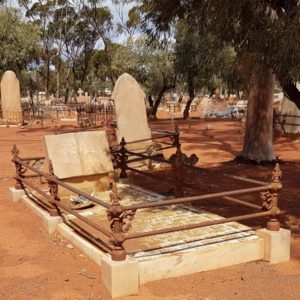 Grave of George Lyall LUSCOMBE - Kalgoorlie Cemetery 2017 photo - Norm Sharp