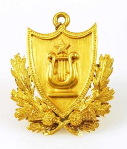 The jewel presented to Bro. Williams