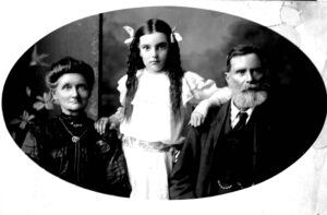 George & Ann Cicely Gaston (nee Lawson) and Grandaughter Beryl Moore
