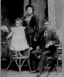 Thomas C H Moore and Lydia Moore nee Gaston with daughter