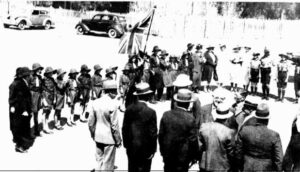 The Leiutenant Govener inspecting the guard ofg honour on his arrival at Souther Cross.