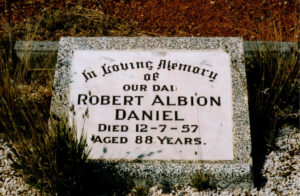 Robert Albion DANIEL - Photo Find a Grave