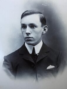 Frank TWITT - Photo Ancestry.com