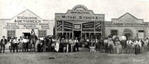 Bayley Street Coolgardie 1895 - Bellingham and Danker are in the Stock Exchange building on the far right - Photo SLWA