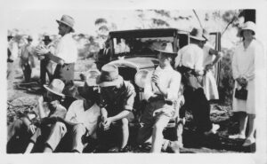 Spectators at a cricket match Larkinville 1931 - Photo SLWA
