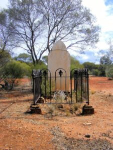 Grave of Patrick Cushion Goongarrie Cemetery - Photo Paul Doust