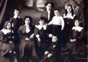 Nine of the ten Cooper children. Photo taken before the birth of Walter.