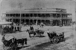 The Palace Hotel, Kalgoorlie, 1900, soon after James constructed it. Source: State Library of Western Australia.