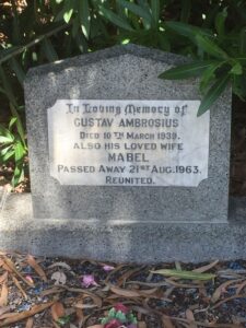 Ambrosius Family Grave - Photo Find a Grave