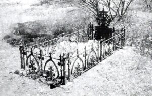 grave of Alistar Douglas Calder