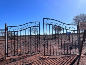 Lennonville Cemetery Gates - Photo Find a Grave