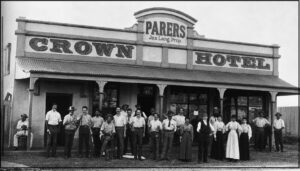 Parer's Crown Hotel Cue - 1897 - Image TROVE