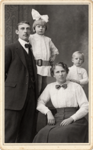 John Edwin KAYE with wife Isabella nee MAIN and two of their children, Isabella Jean Cameron and Jack Douglas, taken c 1915 - Photo Helen Saunders.
